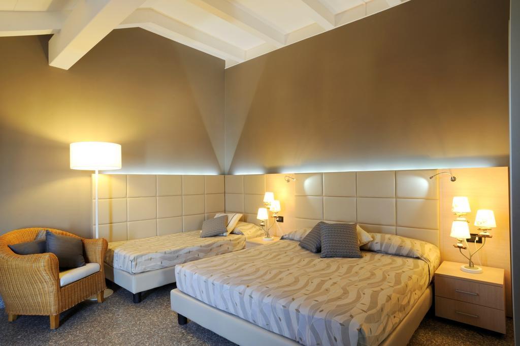 Residence Oliveto Ceriale Rom bilde
